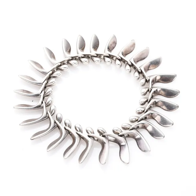 Bent Gabrielsen for Georg Jensen: Sterling silver bracelet, design no. 115.