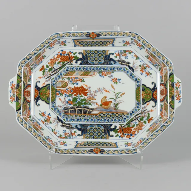 FAT, porslin, Japan, modern tillverkning.