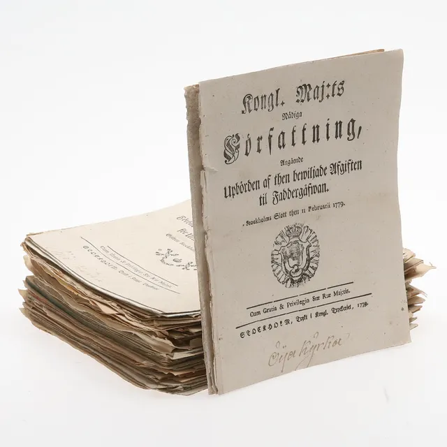 KUNGÖRELSER & FÖRORDNINGAR, ca 100 st. 17/1800-tal.