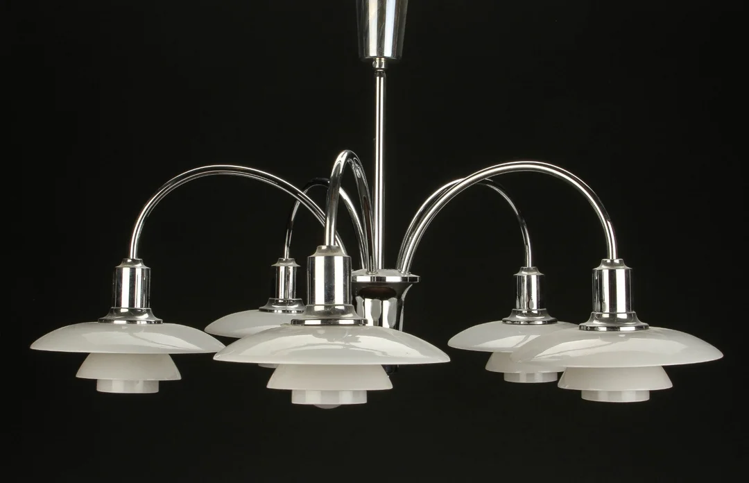 Poul Henningsen. Bombardment Chandelier — Lamps and lighting/Pendant lights — Lauritz