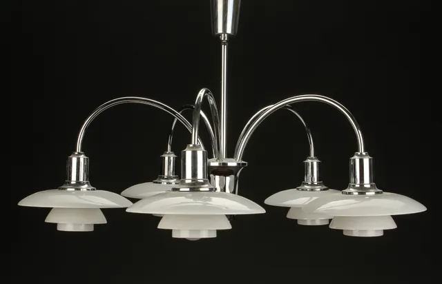 Poul Henningsen. Bombardment Chandelier