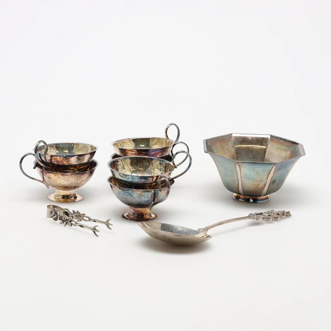 SAMLING SILVEROBJEKT, 9 delar. — Silver — Stockholms Auktionsverk Helsingborg