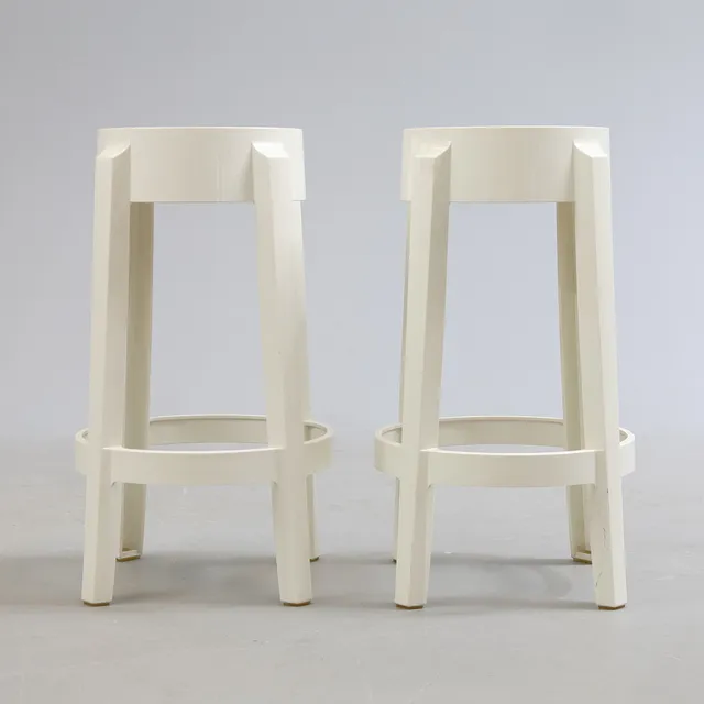 PHILIPPE STARCK. Pallar, ett par, plast, "Charles Ghost", formgiven för Kartell, Italien.