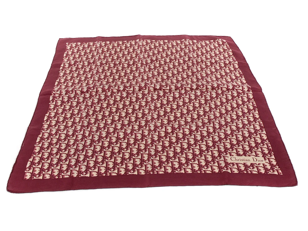 SCARF, CHRISTIAN DIOR 100 % siden 75x75 cm vinröd/beige — Accessoarer/Scarves — Kaplans