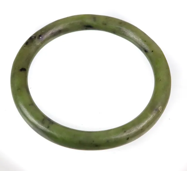 ARMREIF, aus Jade.