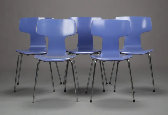 Arne Jacobsen. Fem stole model 3103 (5)