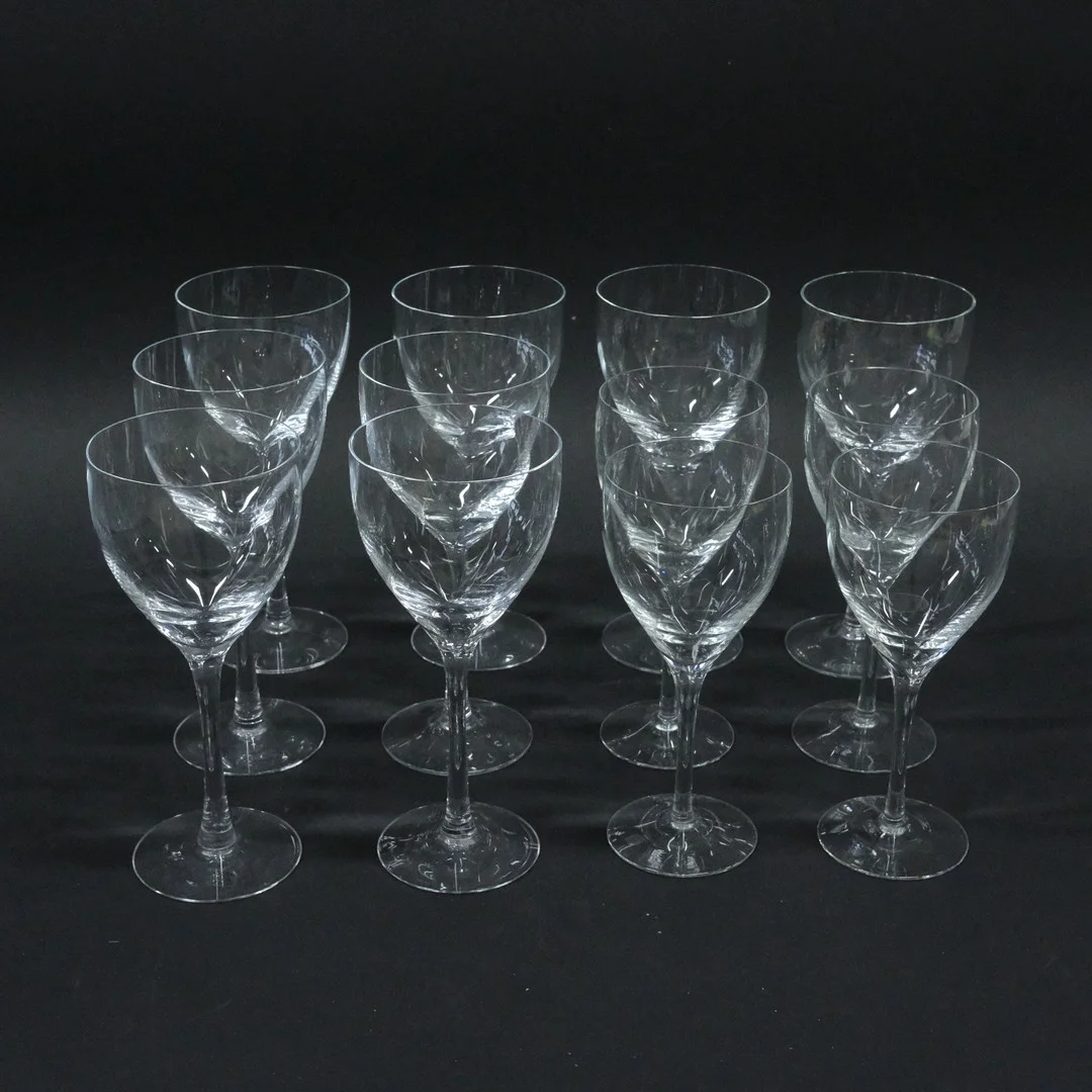 BERTIL VALLIEN. VINGLAS, "CHATEAU", KOSTA BODA, TOLV STYCKEN. — Tableware — Björnssons Auktionskammare