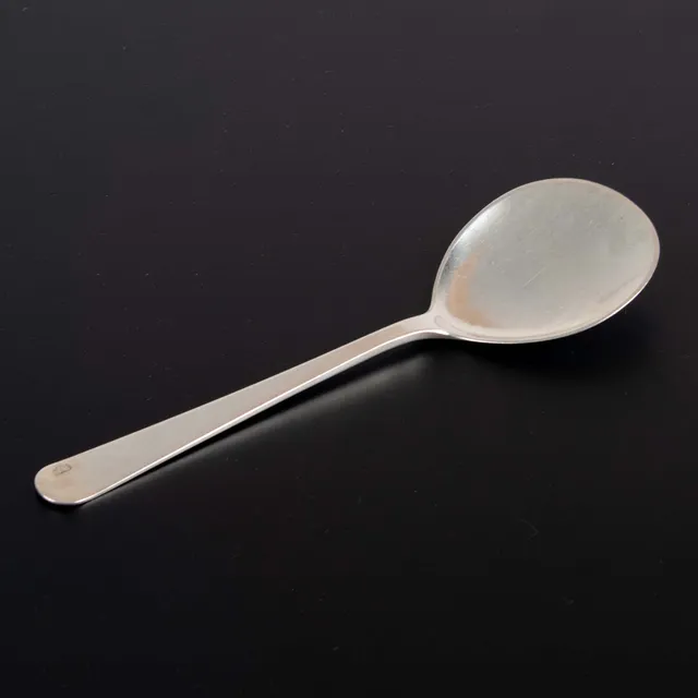 WIWEN NILSSON. KAKSPADE, SILVER, STÄMPELSIGNERAD, LUND 1963, 45 g.