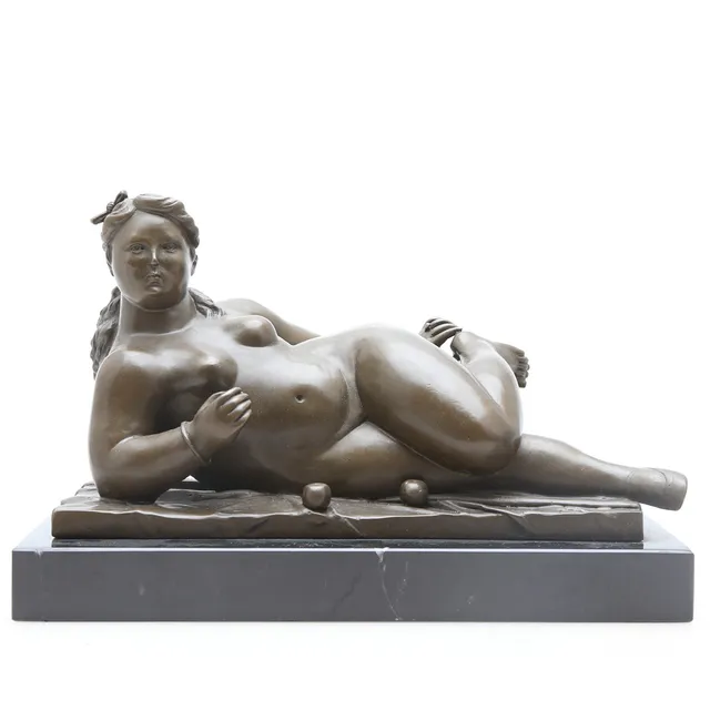 AFTER FERNANDO BOTERO. “Paulina Borghese”.