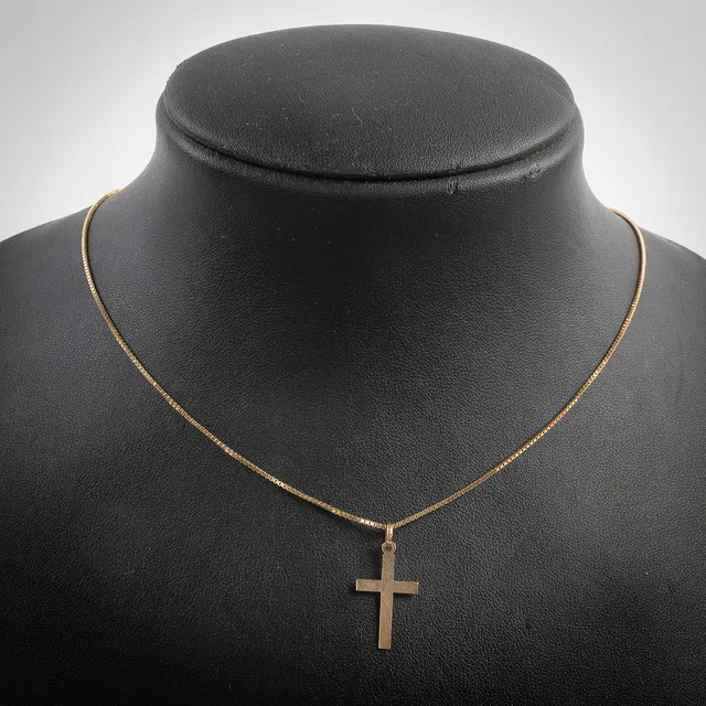 HÄNGE MED HALSKEDJA, Kors, 18K guld.