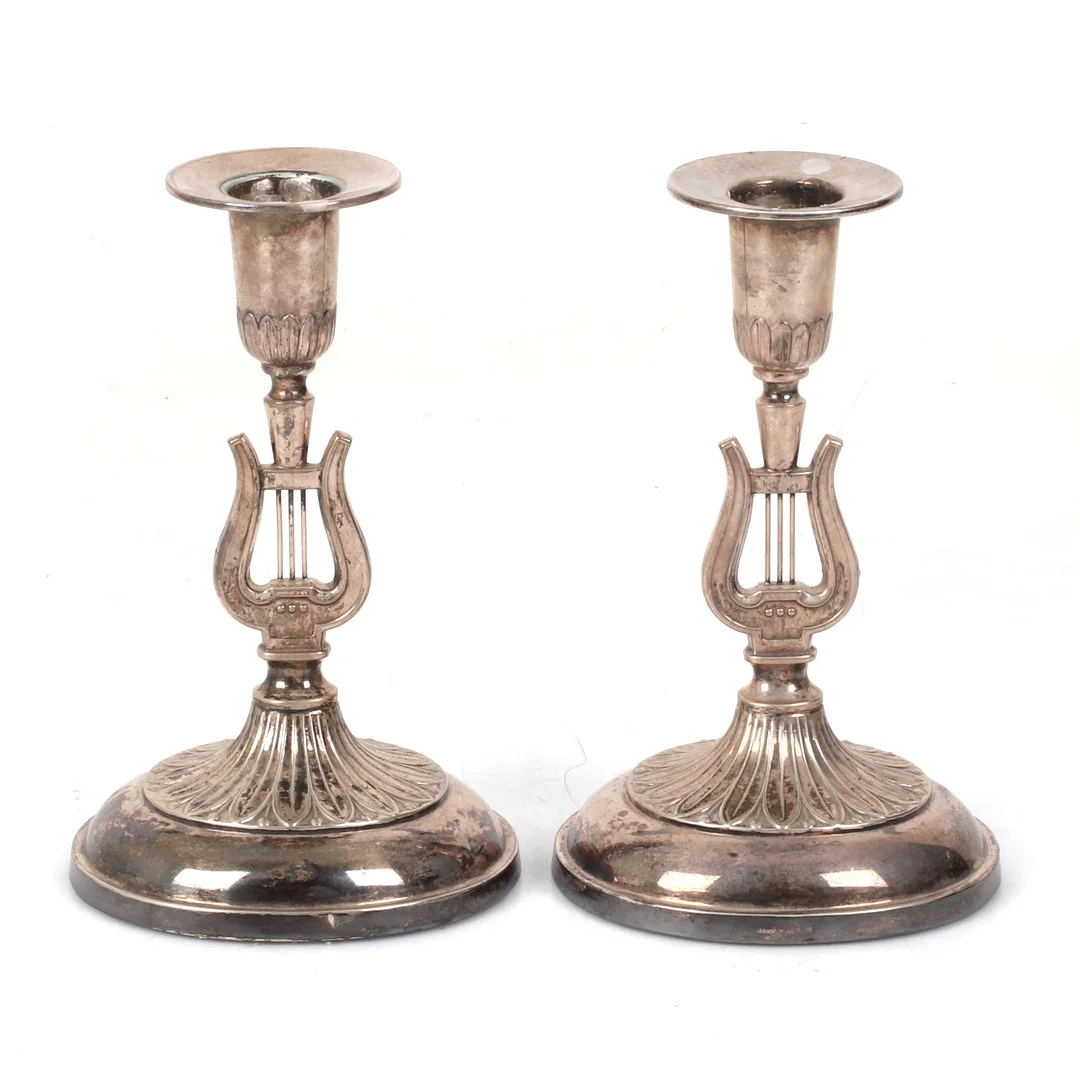 LJUSSTAKAR ett par, silver, K&EC, Göteborg 1957. Bruttovikt 295 gram. — Candlesticks — Stadsauktion Sundsvall