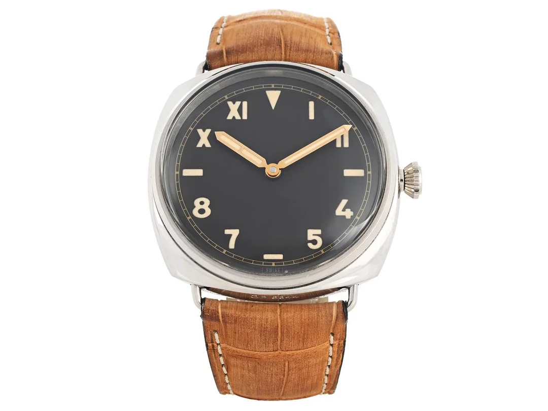 PANERAI, Radomir, Special Edition "3-days Oro Bianco", Cal P.3000, Verk nr. 004380, Serie nr. N446 / 501, Ref nr. PAM00376, Boett nr. OP6844 / BB1492952, herrur, 47 mm, 18K vitguld, manuell (3-dagars), plexiglas, glasbaksida, läderband, originalspänne, cert, maj 2012, box, ytterkartong (skadad). — Klockor/Panerai — Kaplans
