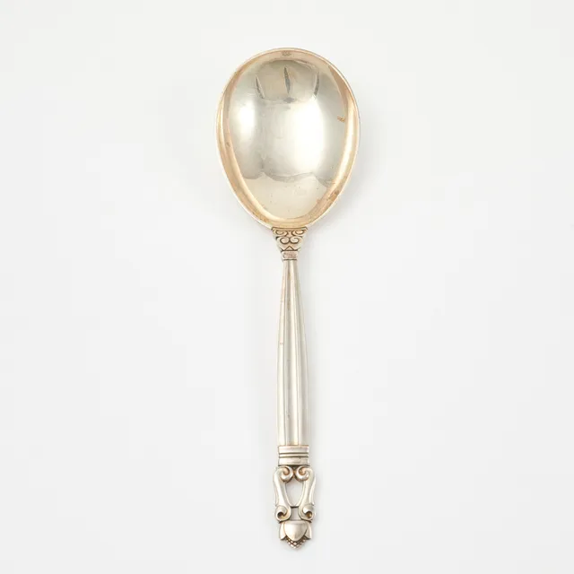 JOHAN ROHDE. Uppläggningssked, "Konge/Acorn", sterling silver, Georg Jensen, Danmark.