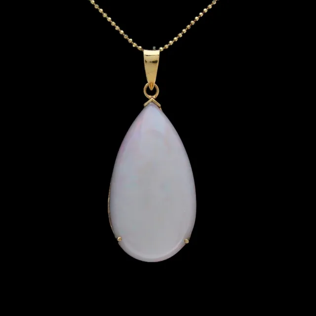 White opal pendant, with certificate.