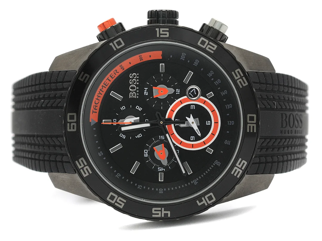 BOSS, "Tachymetre", kronograf, herrur, 46 mm, Boett nr. HB.138.1.34.2357/4.196.438, PVD, mineralglas, datum, 24-timmarsvisning, integrerat gummiband, viklås, ca 2011, box, ytterkartong. — Klockor/Boss — Kaplans