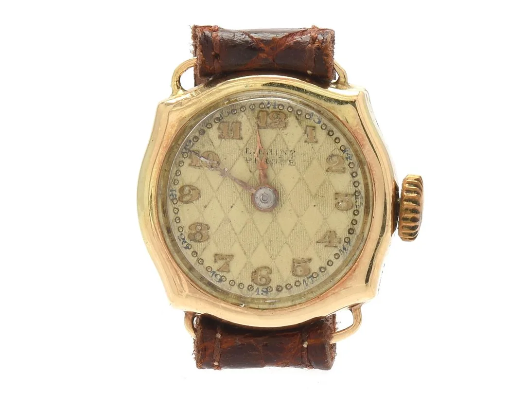 L.Hainz Prague, damur, 14K 19mm, manuell defekt, plastglas, boettnr 861882, läderarmband — Klockor/Övriga klockor — Kaplans