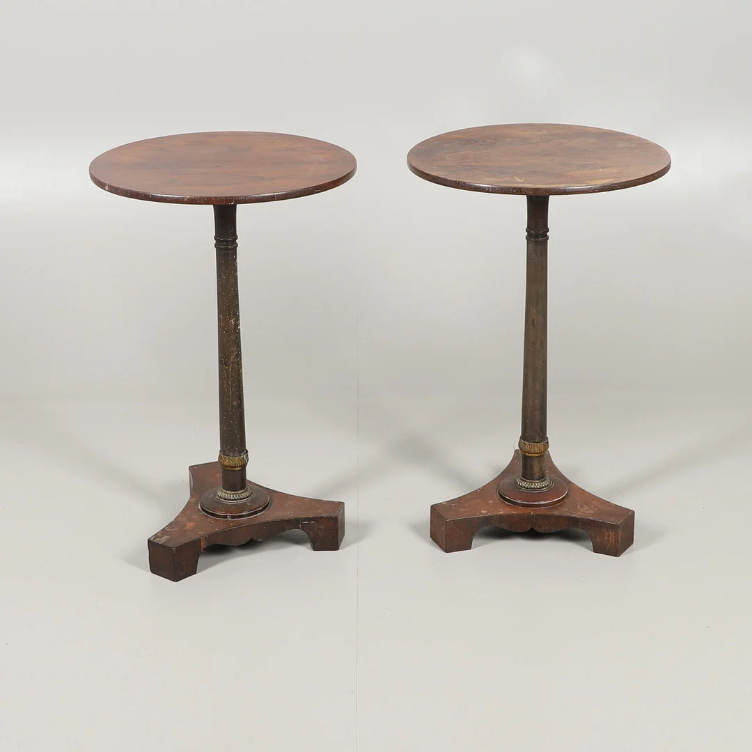 A PAIR OF EARLY 19TH CENTURY ROSEWOOD OCCASIONAL TABLES. — Tables — Lawrences Auctioneers