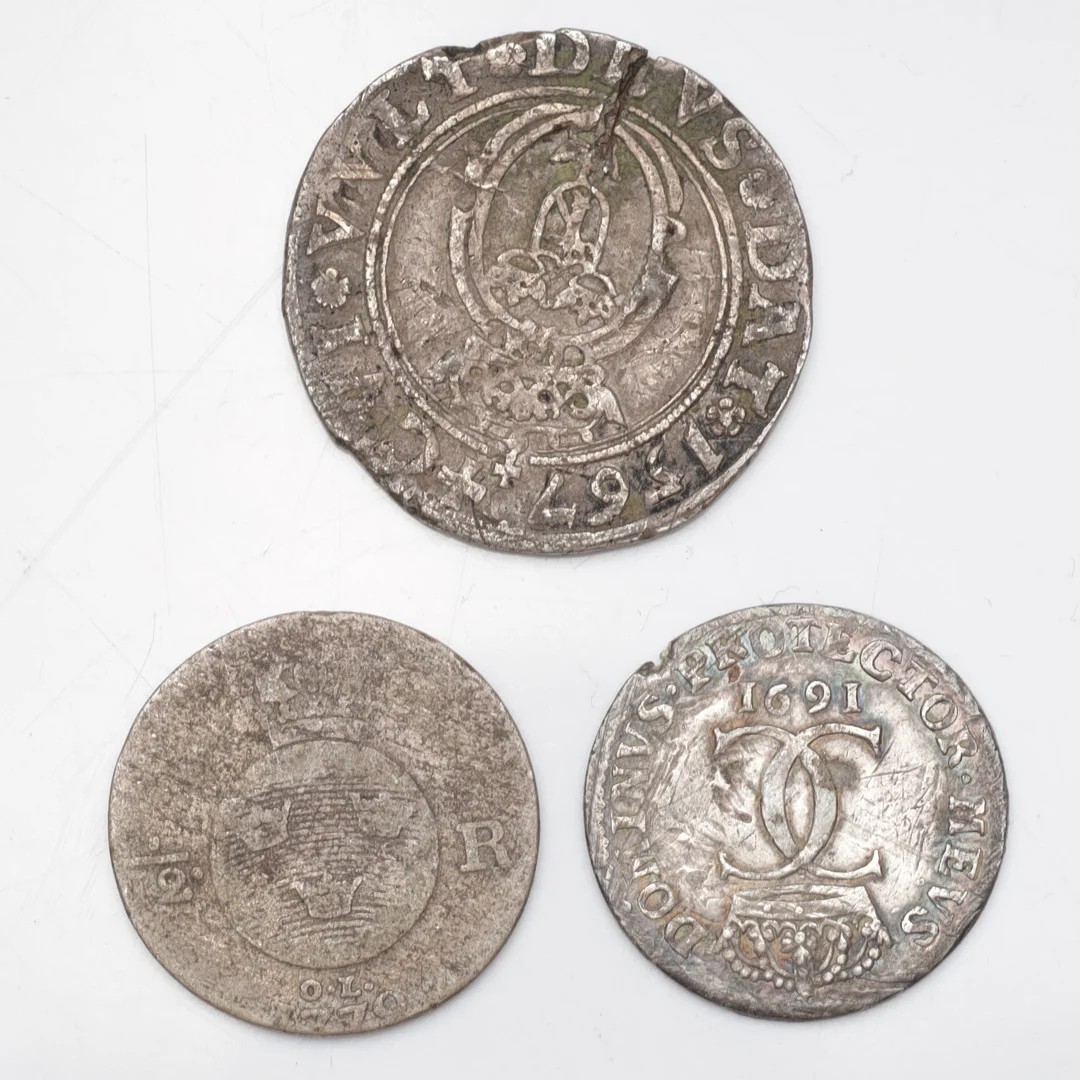 MYNT, 3 st, bl.a. 1/4 Mark, Ferding, Erik XIV, silver, 1567. — Coins & Banknotes — Gomér & Andersson Nyköping