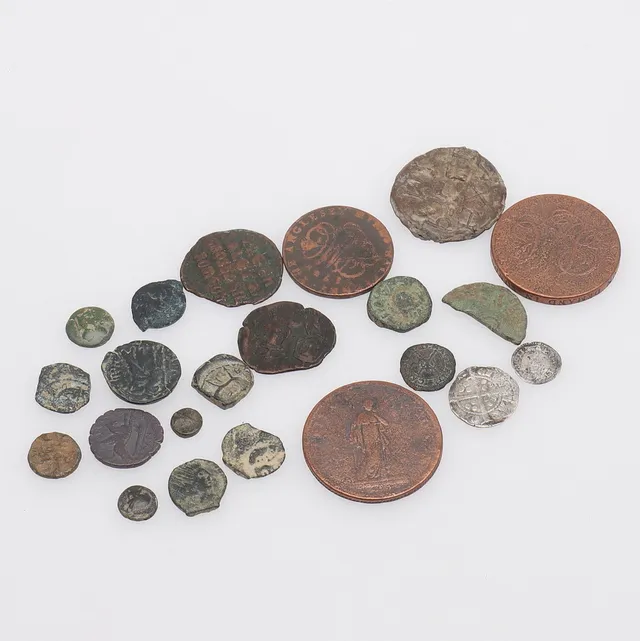 22 ST ANTIKA MYNT, silver och koppar, Byzans, medeltid och antikens Grekland.