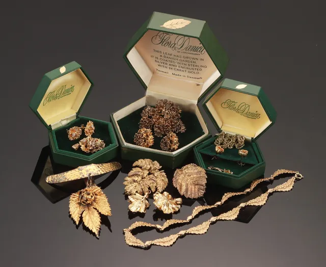Flora Danica. Jewelery made of gold-plated sterling silver