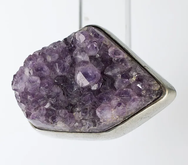 HELGE NARSAKKA, BROSCH, ametist, silver, Kaunis Koru 1962.
