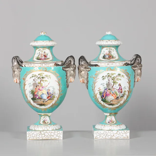 LOCKURNOR, 1 par, keramik, Meissen.