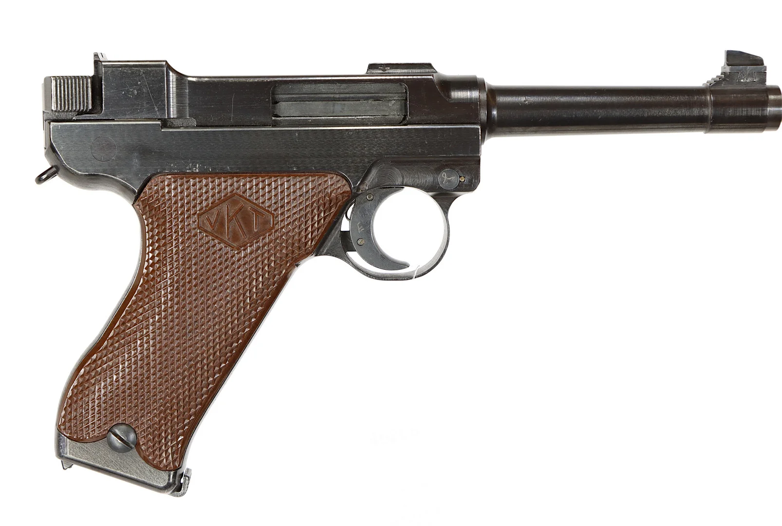 PISTOL, fabrikat Valmet, modell L-35, kaliber 9x19, tillv.nr 6784, se-nr SE0209769. — Pistols — Walter Borg