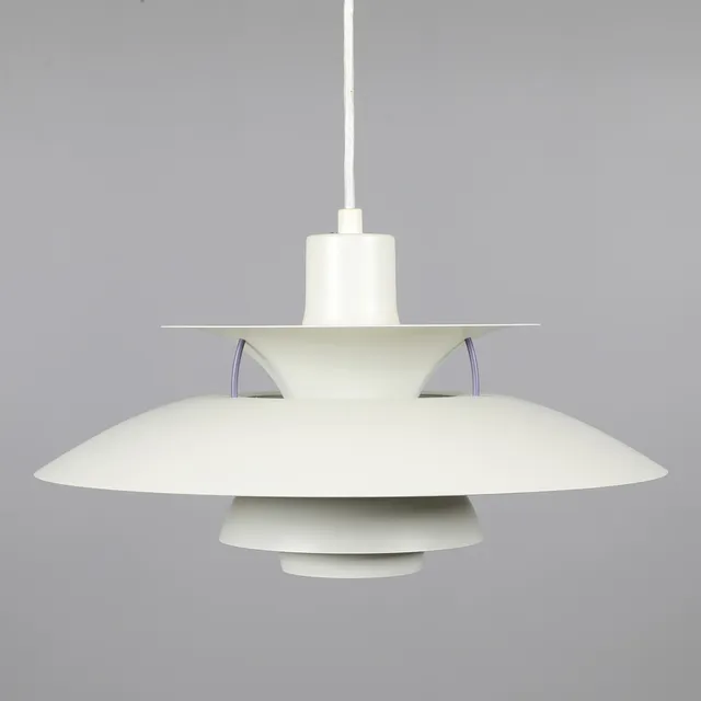 POUL HENNINGSEN. Louis Poulsen. PH5 pendel, hvid.