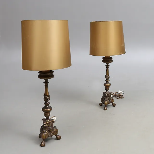 BORDSLAMPOR, 1 par, mässing, barockstil, 1900-tal.