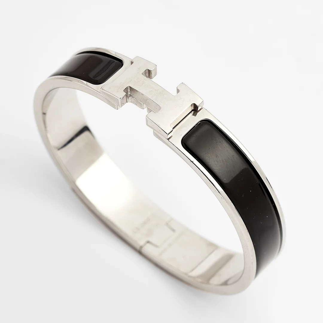 Hermès — Armbånd "Clic H Bracelet" — Gjenstand/Vintage og fashion — Blomqvist
