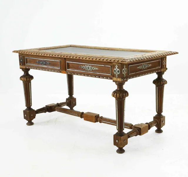SKRIVBORD, nyrenässans, ek, 1900-talets första hälft.