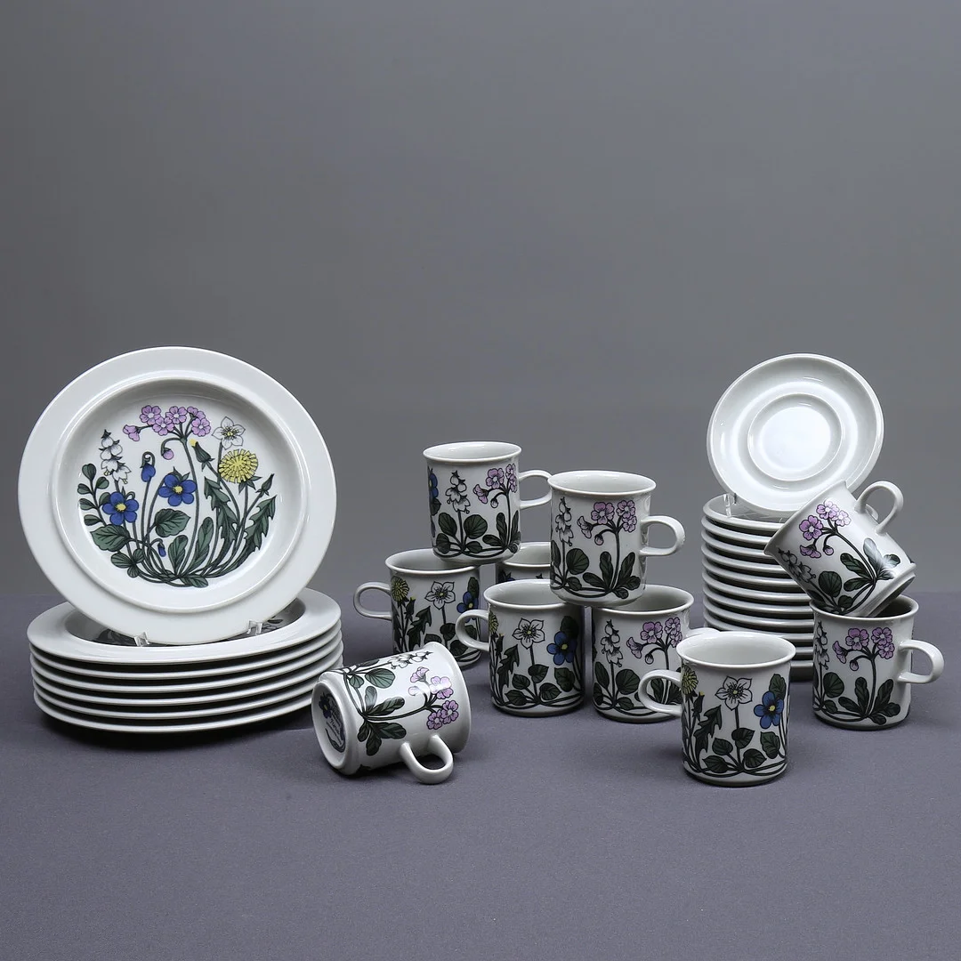 ESTERI TOMULA. Kaffeservis, 17 delar, "Flora", Arabia, Finland, 1900-tal. — European — Auktionshuset Kolonn