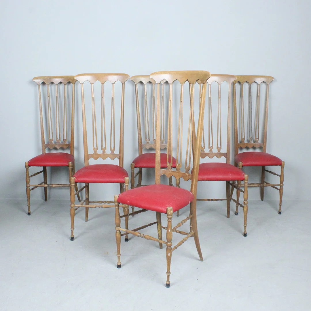 Set Chiavari Stühle, Holz, Kunstleder, Italien, 1970er. — Armchairs & Chairs — Stockholms Auktionsverk Düsseldorf/Neuss