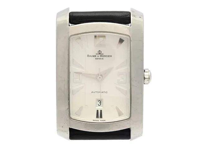 BAUME & MERCIER, Geneve, Hampton, Cal BM 8395 (ETA 2000-1), Serie nr. 3374263, Boett nr. 65308, herrur, 26 x 32,5 (40) mm, stål, automatisk, safirglas (nagg), datum, läderband, ca 2008.