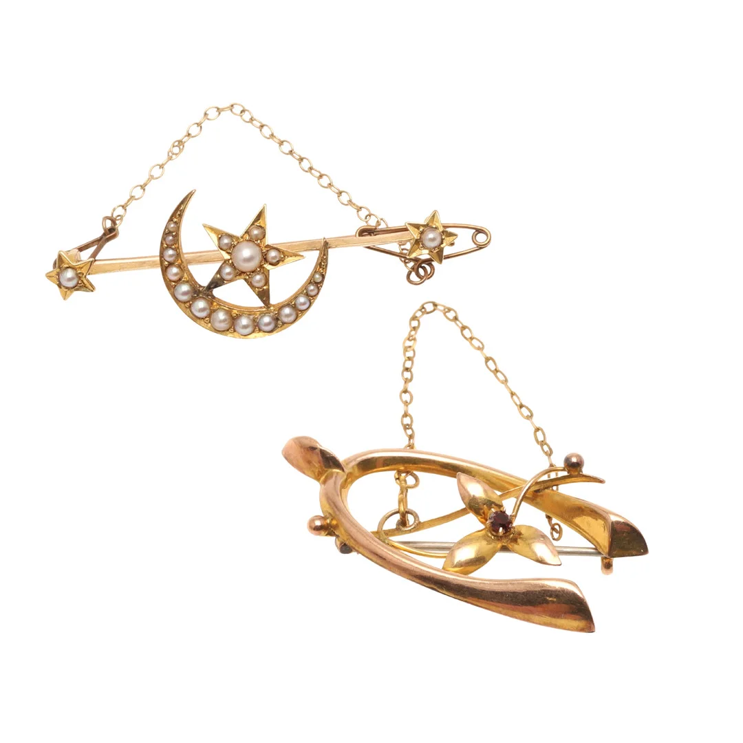 A VICTORIAN GOLD AND PEARL SET CRESCENT AND STAR BROOCH. — Brooches & Pendants — Lawrences Auctioneers