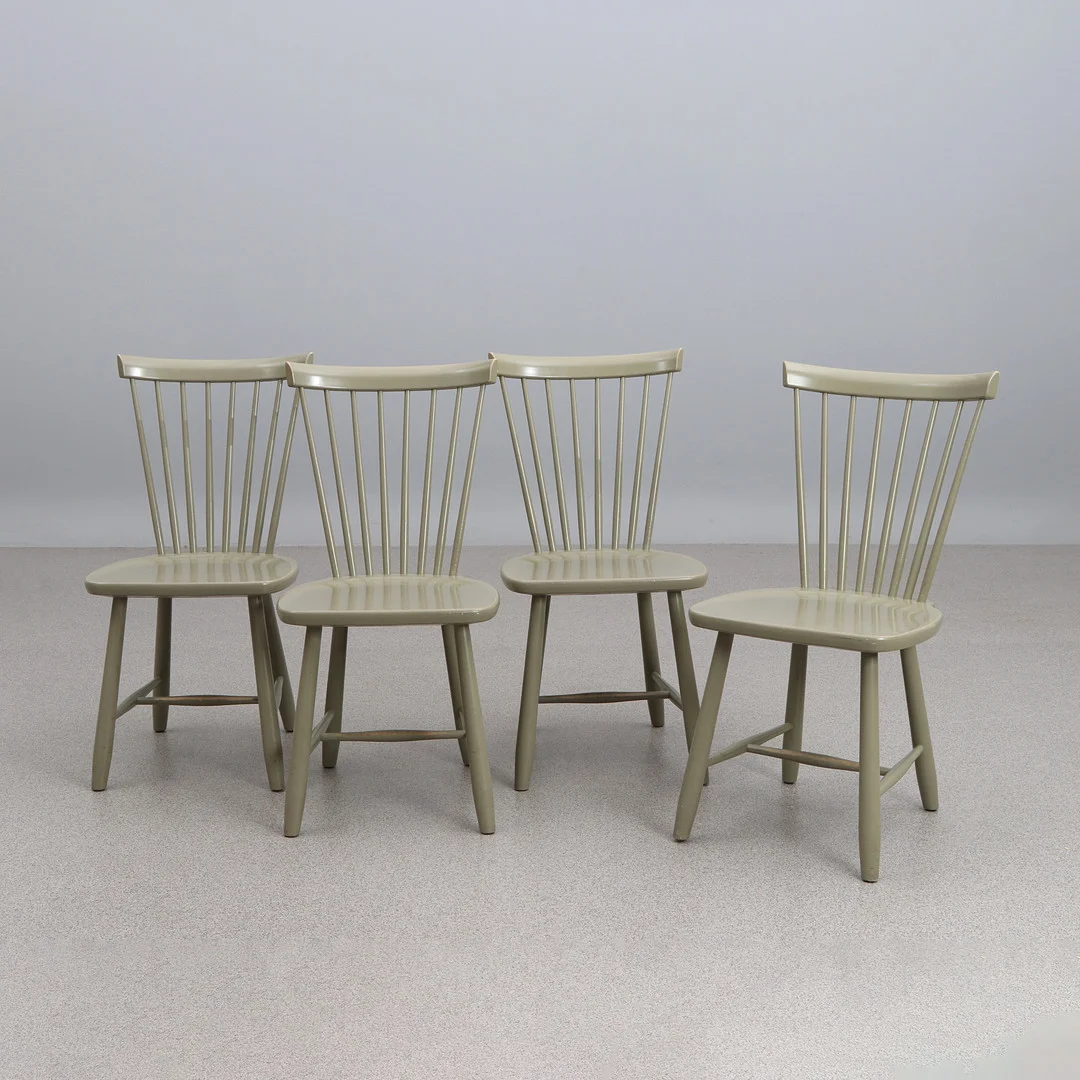 CARL MALMSTEN. STOLAR, FYRA ST. Lackerat trä. "Lilla Åland", Stolab, samtida tillverkning. Märkta undertill. — Armchairs & Chairs — Skånes Auktionsverk