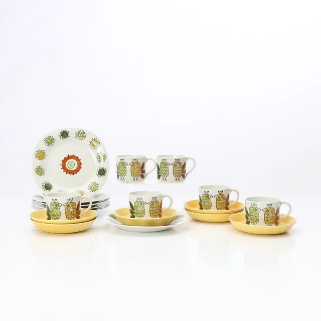 MARIANNE WESTMAN. KAFFESERVIS, 12 DELAR. Porslin. "King", Rörstrand.