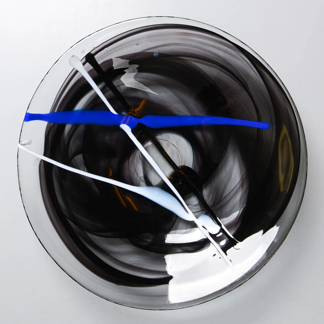 ANNA EHRNER. Praktfat, "Contrast", Kosta Boda. — Utility glass — Formstad Auktioner
