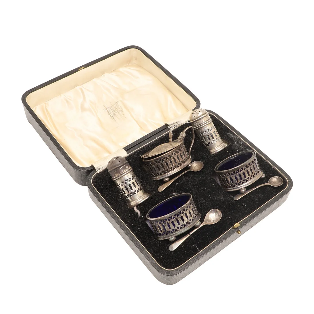 CASED SILVER CONDIMENT SET. — Silver — Lawrences Auctioneers