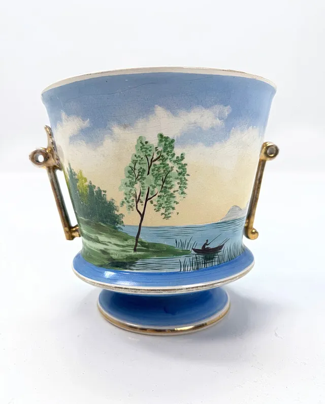 YTTERFODER Gustavsberg, flintgods empire handmålad med signatur S.E, 1900 talets första hälft.