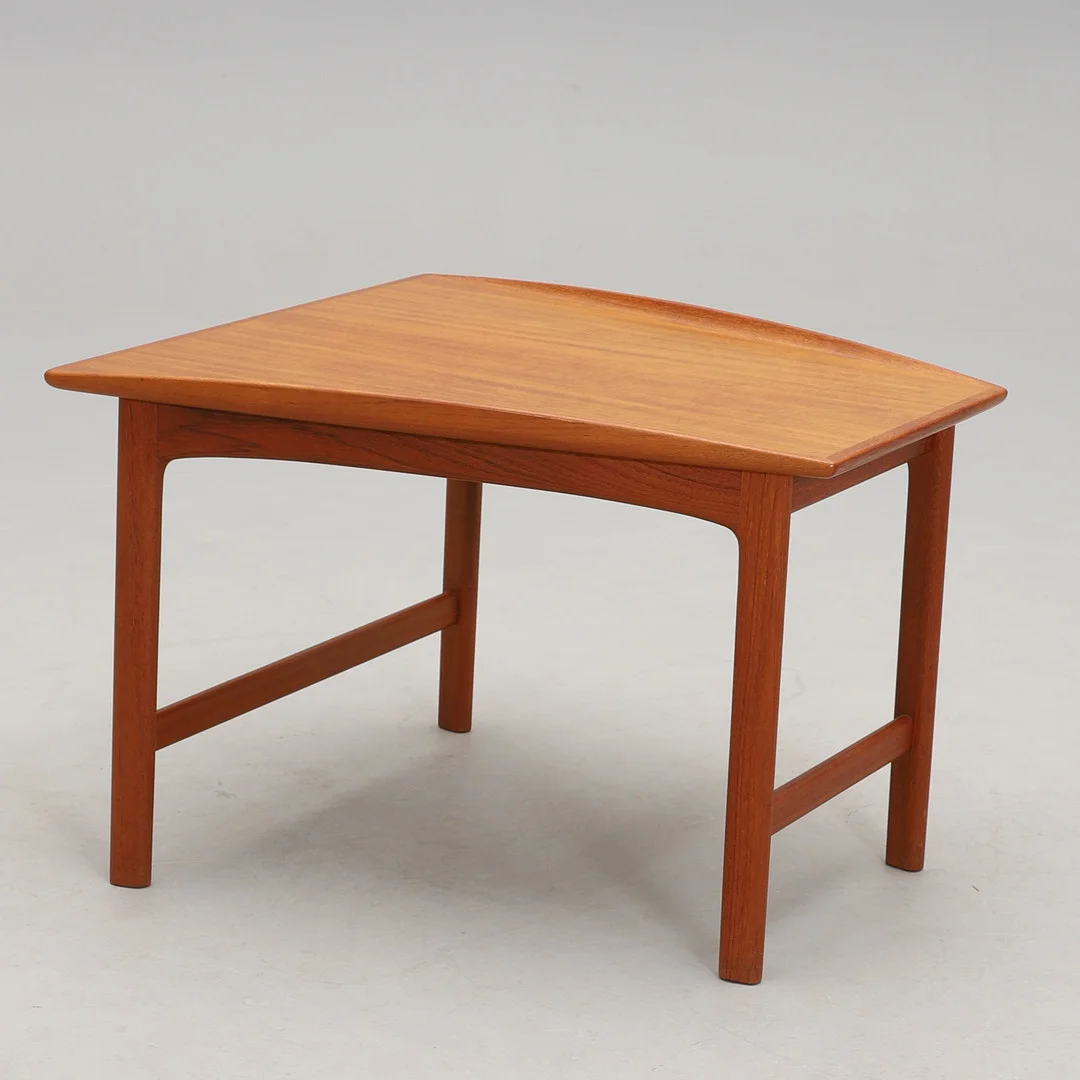 FOLKE OHLSSON. SOFF/SIDOBORD, "Frisco", Bra Bohag, Tingströms. — Coffee Tables — Crafoord Auktioner Malmö