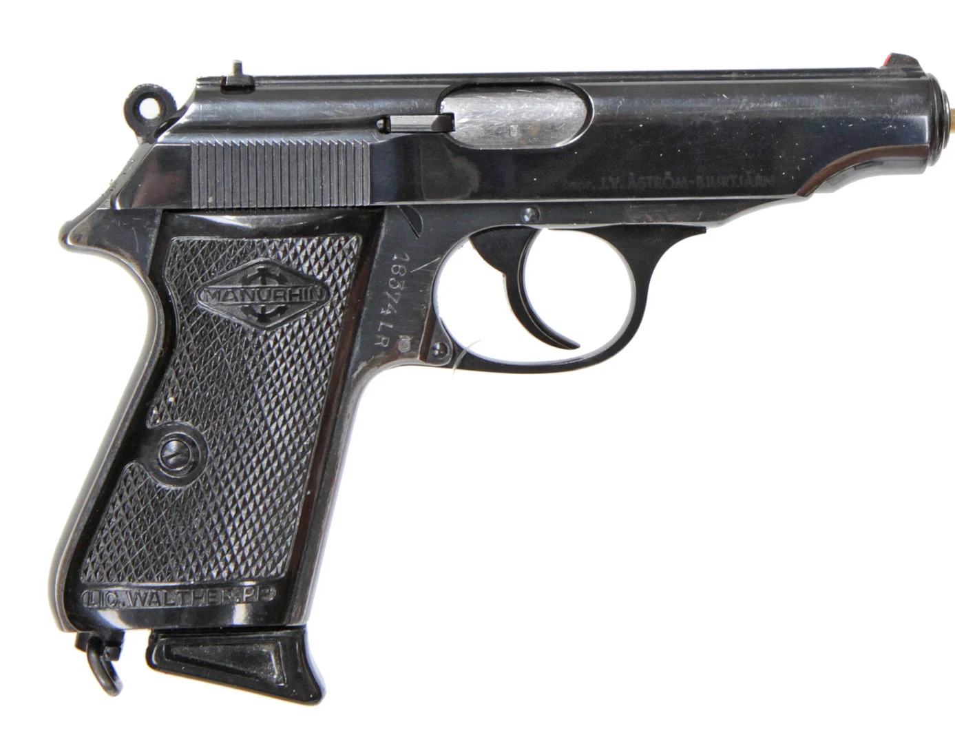 96. PISTOL, fansk, Halvautomatisk, fabrikat Manurihn, modell PP, kaliber .22LR, tillv.nr 16374LR. — Pistols — Walter Borg