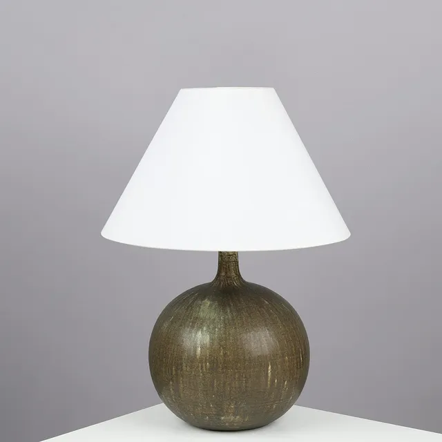 EIGIL HINRICHSEN (1921-99). Kuglerund bordlampe med lille hals i grønglaseret stentøj, eget værksted, Danmark, 1950/60'erne.