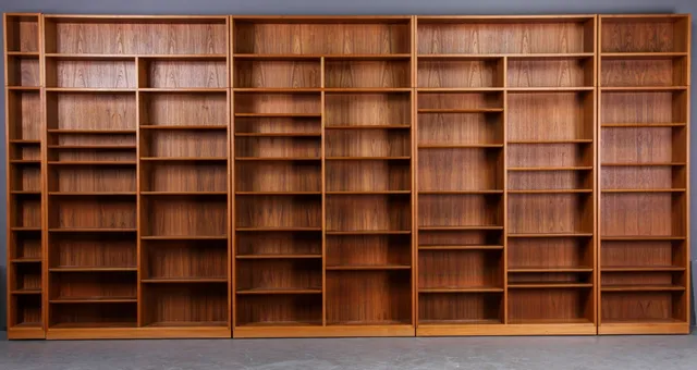 Carlo Jensen for Hundevad. Shelving system made of teak wood