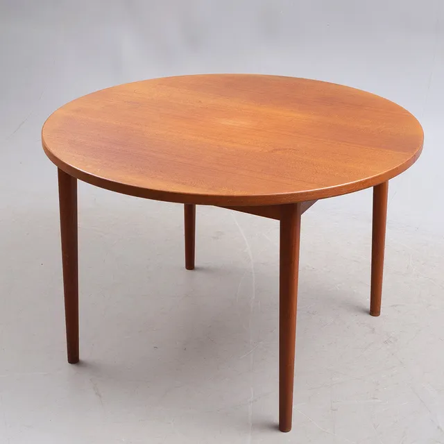 NILS JONSSON. MATBORD med 2 iläggsskivor, teak, Troeds Möbler, Bra Bohag, signerat, 1900-talets andra hälft.