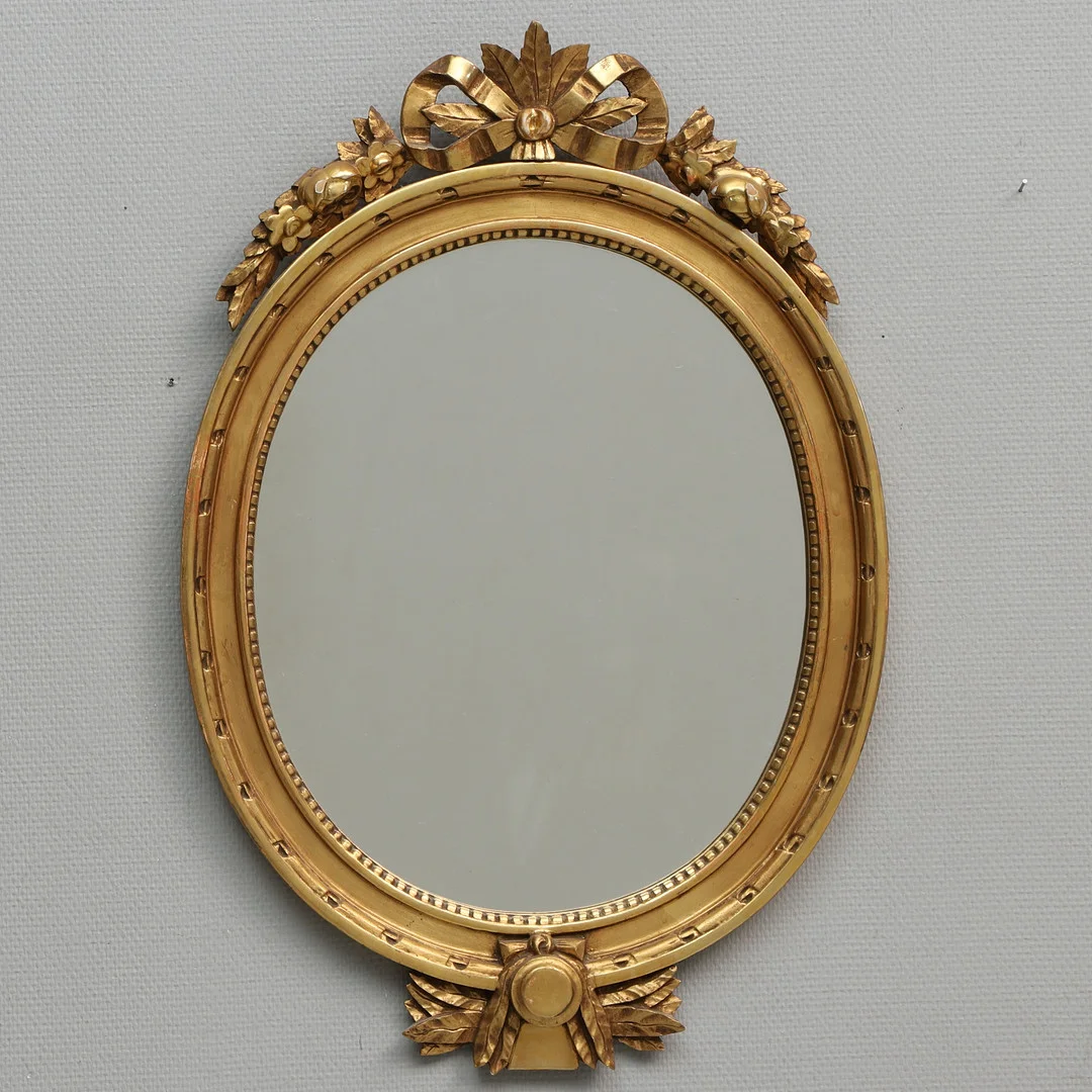 SPEGEL, förgylld, gustaviansk stil, Åke Österlunds Förgylleri, 1900-tal. — Mirrors — Ekenbergs Auktioner