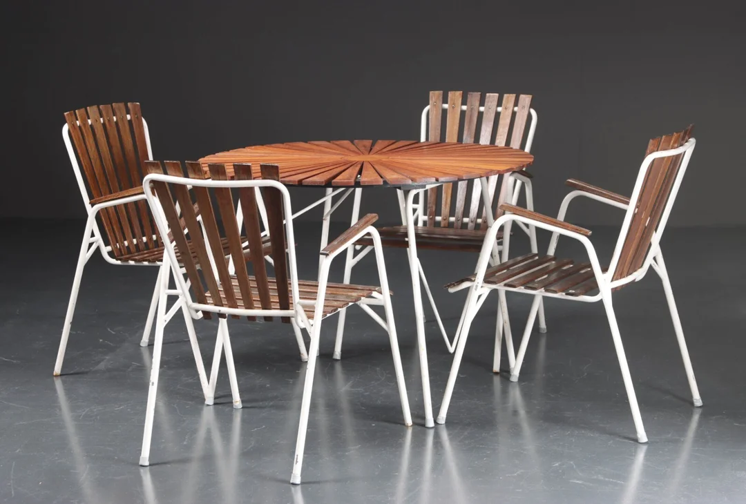 Havesæt; havebord samt fire stole, teaktræ (1+4) — Home and garden/Garden furniture — Lauritz