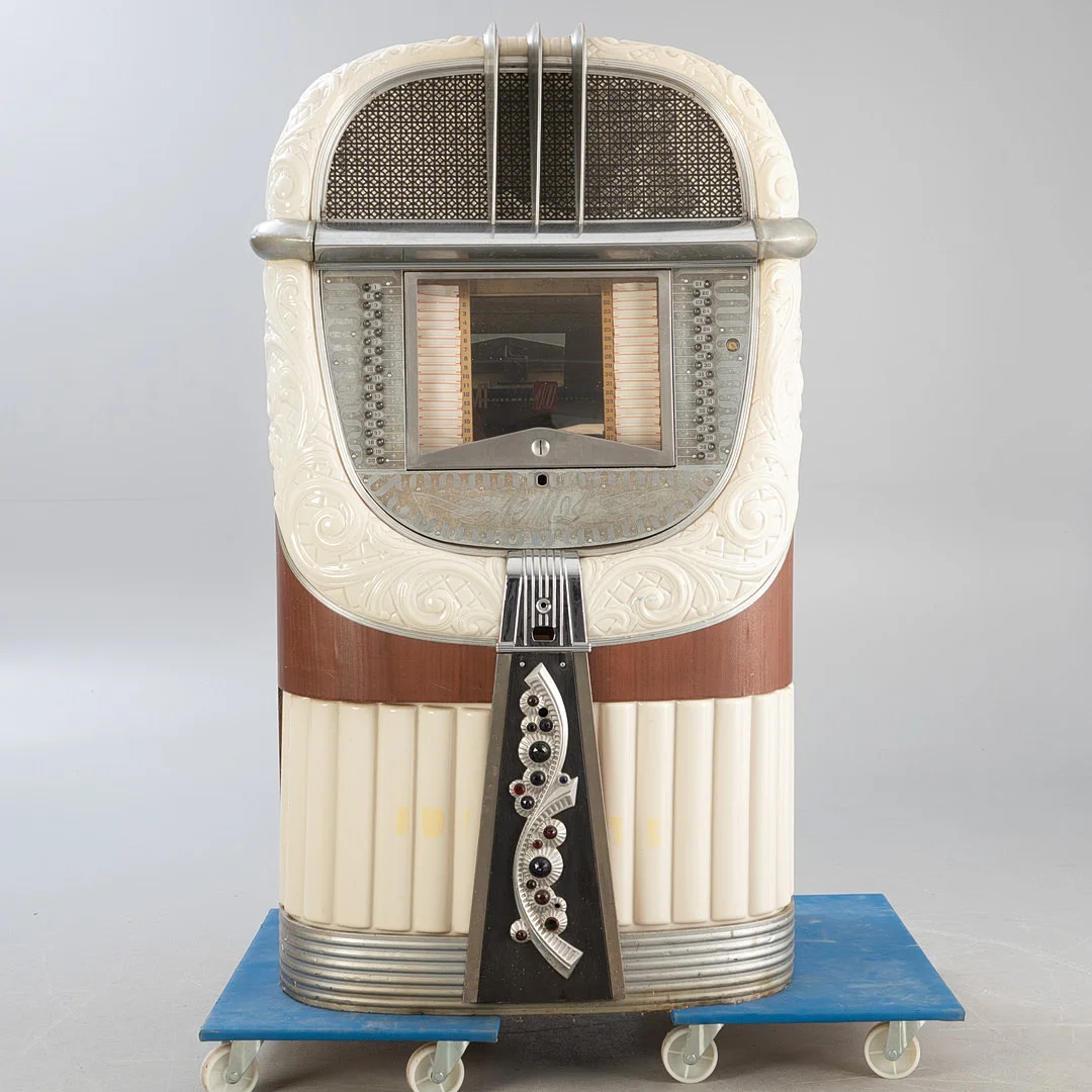 Jukebox/Musik-Box AMI 1946, Modell A. — Technica & Nautica — Stockholms Auktionsverk Hamburg