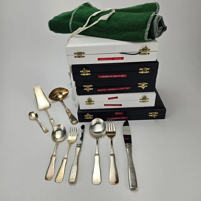 ERIC LÖFMAN. Bestick, 85 delar, silver, "Uppsala", total vikt ca. 3795 gram.