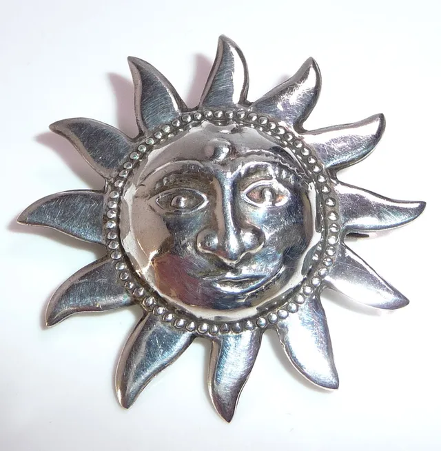 Sonnen Anhänger oder Brosche , 925 Silber, Handarbeit.